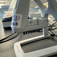Thermo E1-ClipTip Multichannel Electronic Pipette image 1